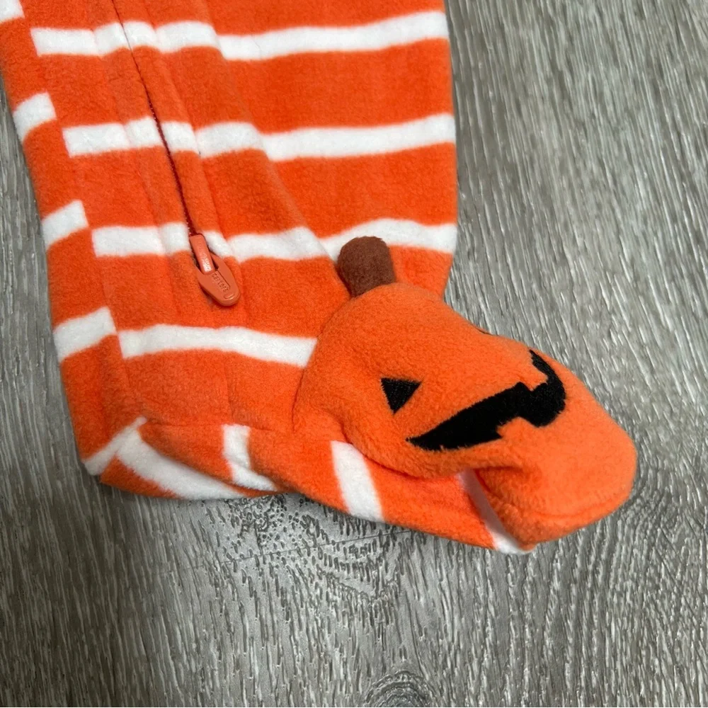 CARTERS FLEECE PUMPKIN HALLOWEEN ZIP UP FOOTED SLEEPER ORANGE 6MO NWT
